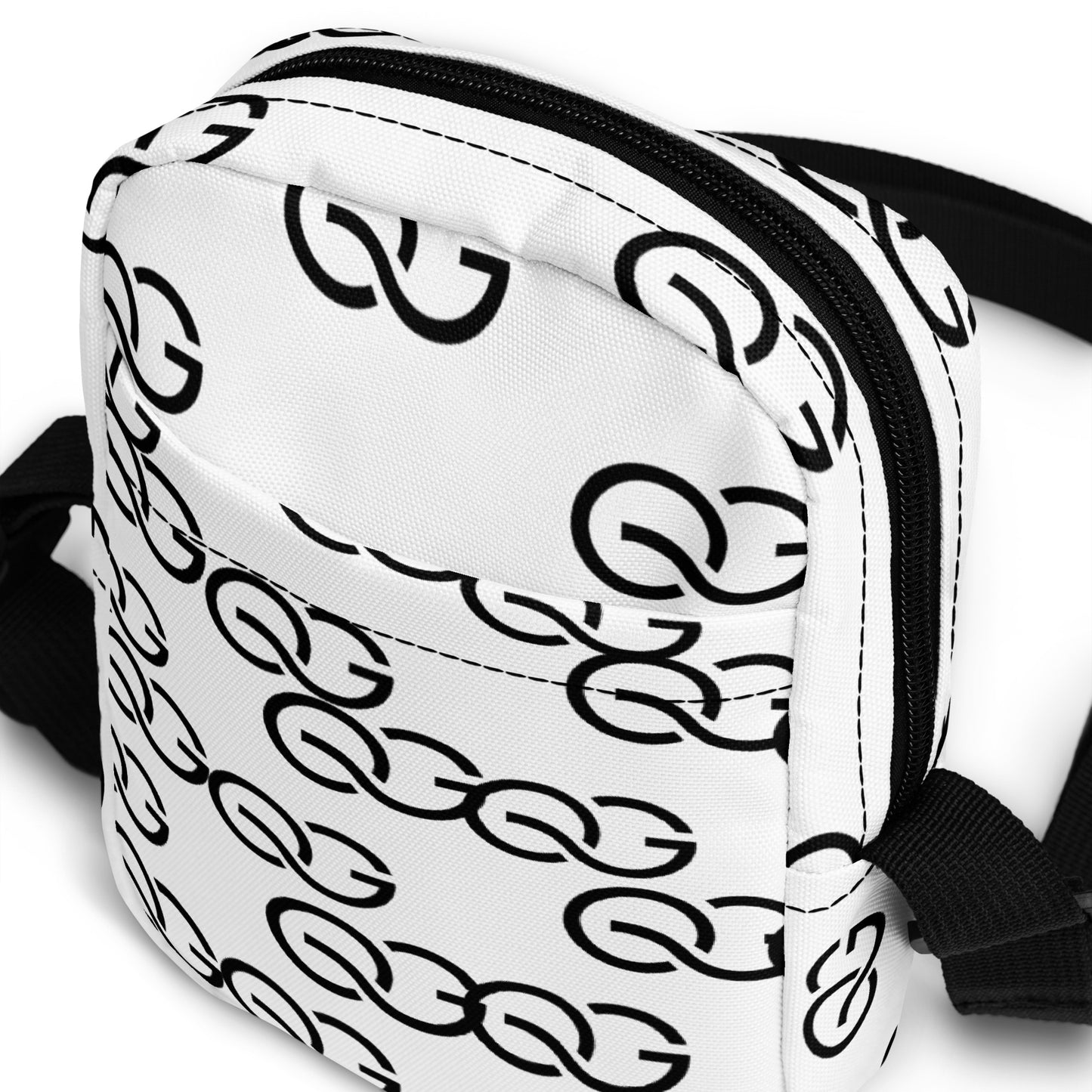 QUINNESSENTIAL Gear Utility crossbody bag