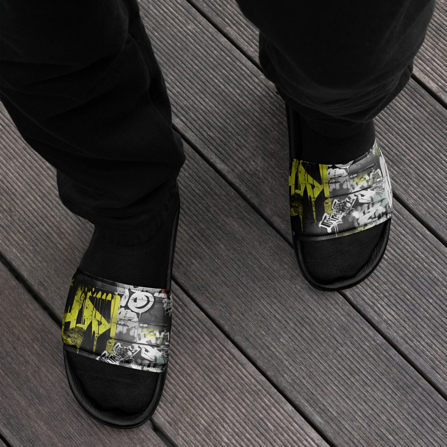 QUINNESSENTIAL Gear Men’s slides