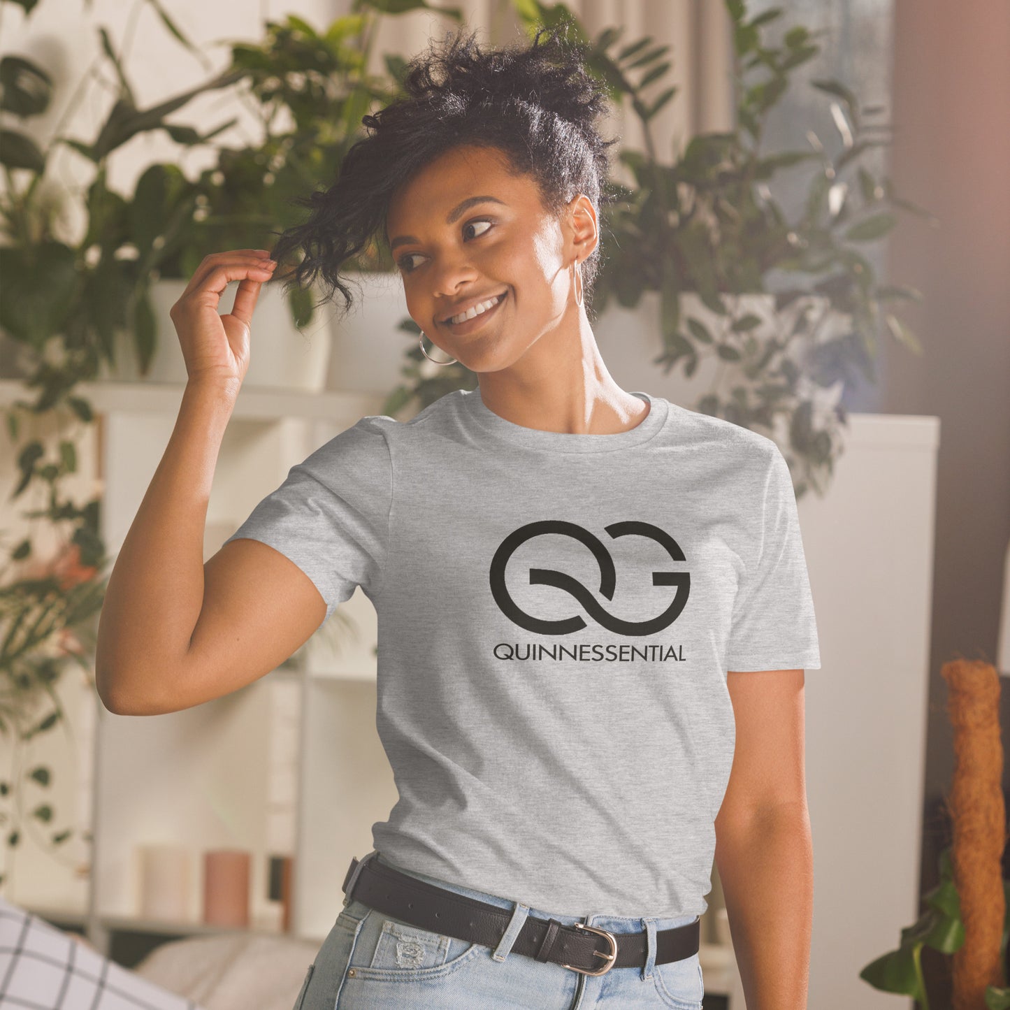 QUINNESSENTIAL Gear Short-Sleeve Unisex T-Shirt